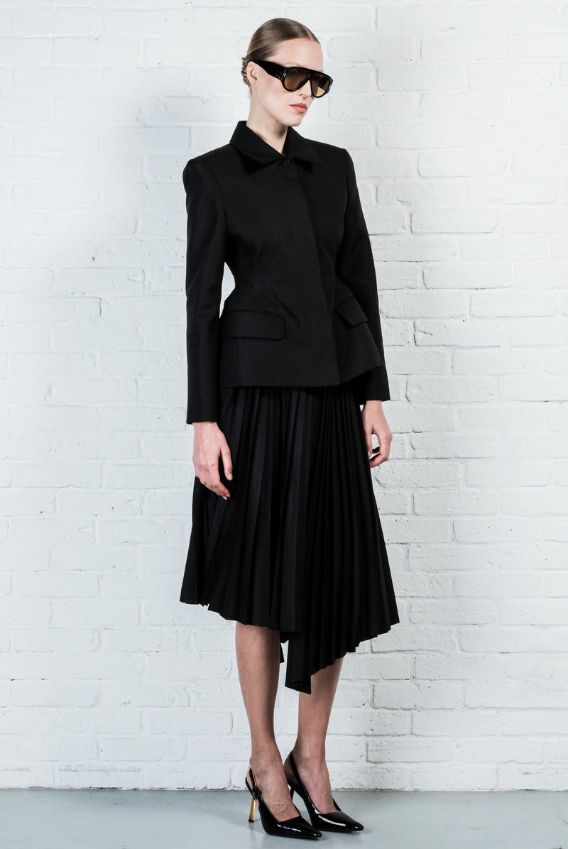 Asymmetric pleated skirt